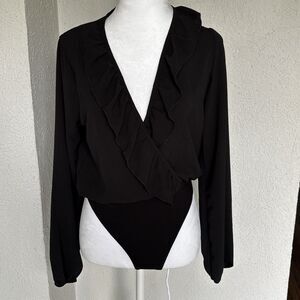 Boohoo Ruffle Top Bodysuit Size 6